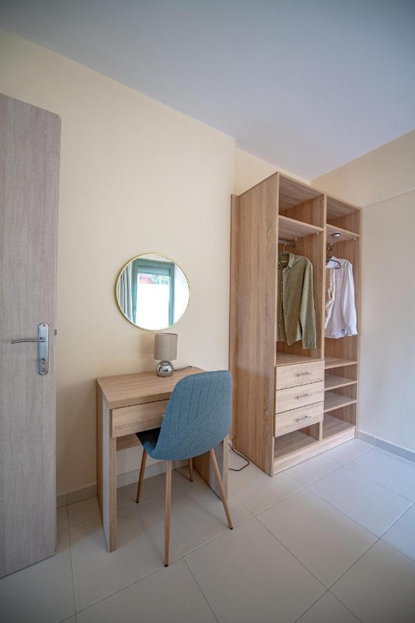 Eden Sunflower - Luxurious Apartment With Sea View Rhodes City Exterior photo